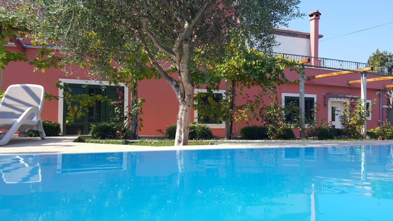 Villa Luna Sutomiscica ภายนอก รูปภาพ