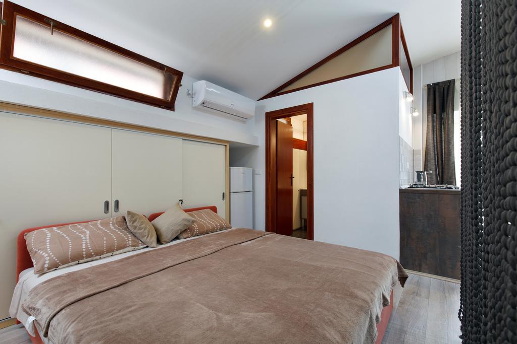 Villa Luna Sutomiscica ภายนอก รูปภาพ