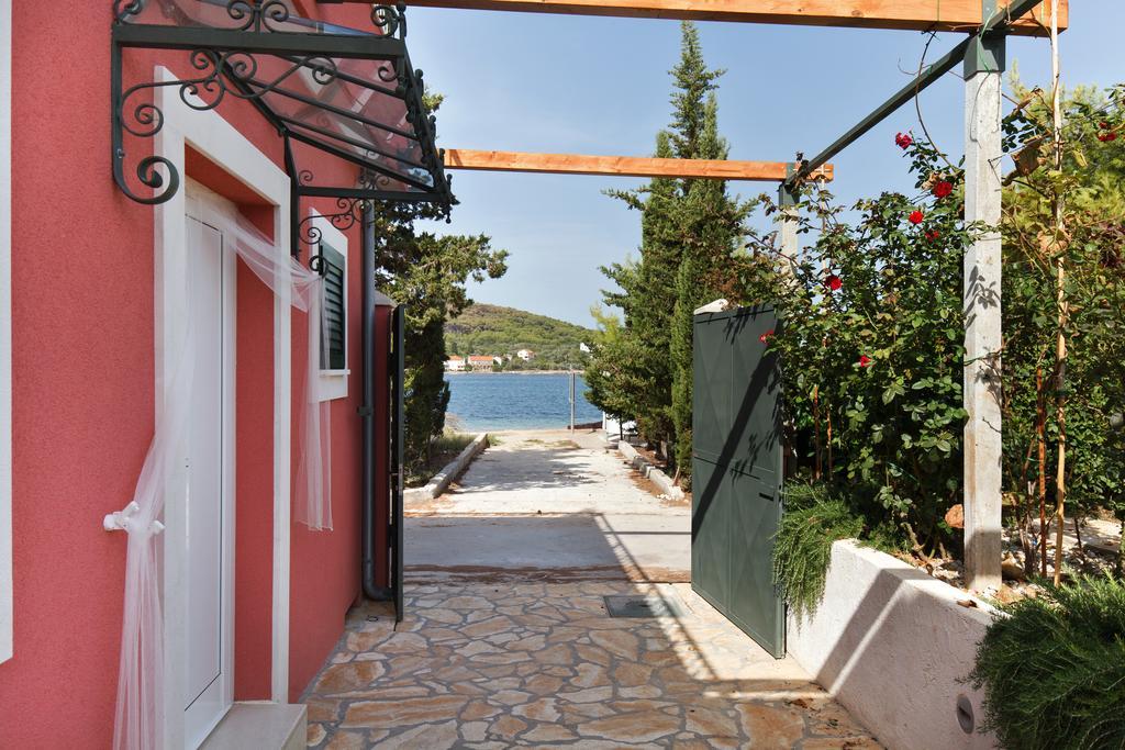 Villa Luna Sutomiscica ภายนอก รูปภาพ
