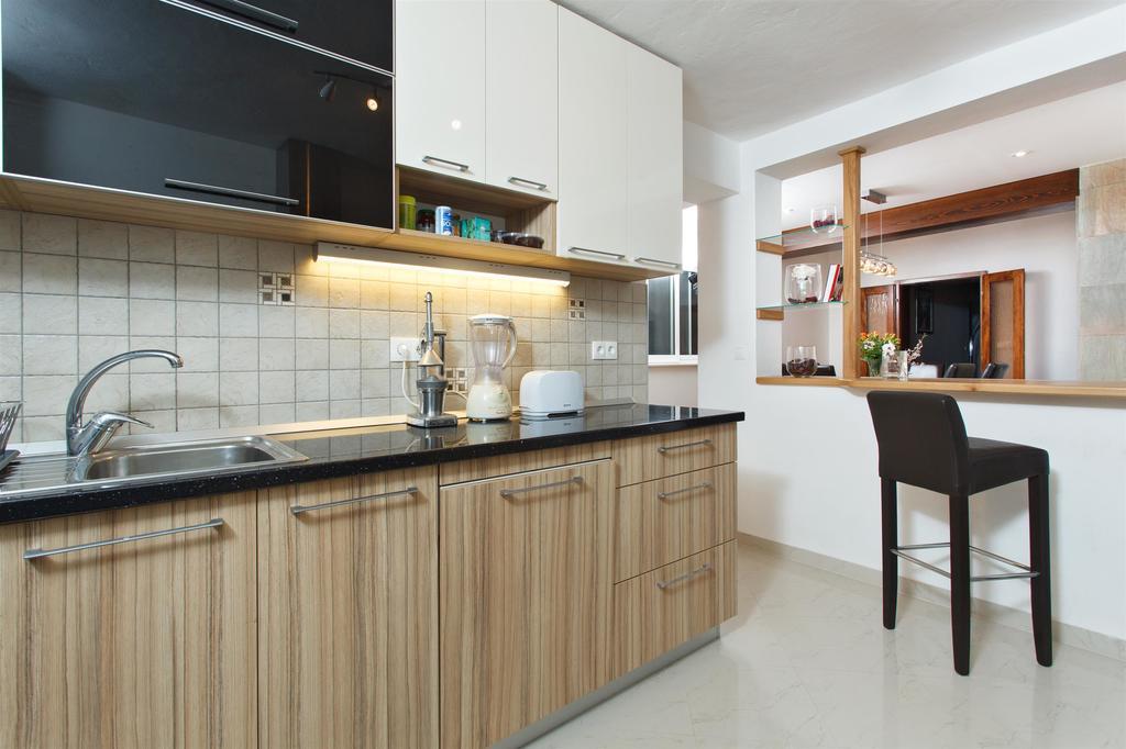 Villa Luna Sutomiscica ภายนอก รูปภาพ