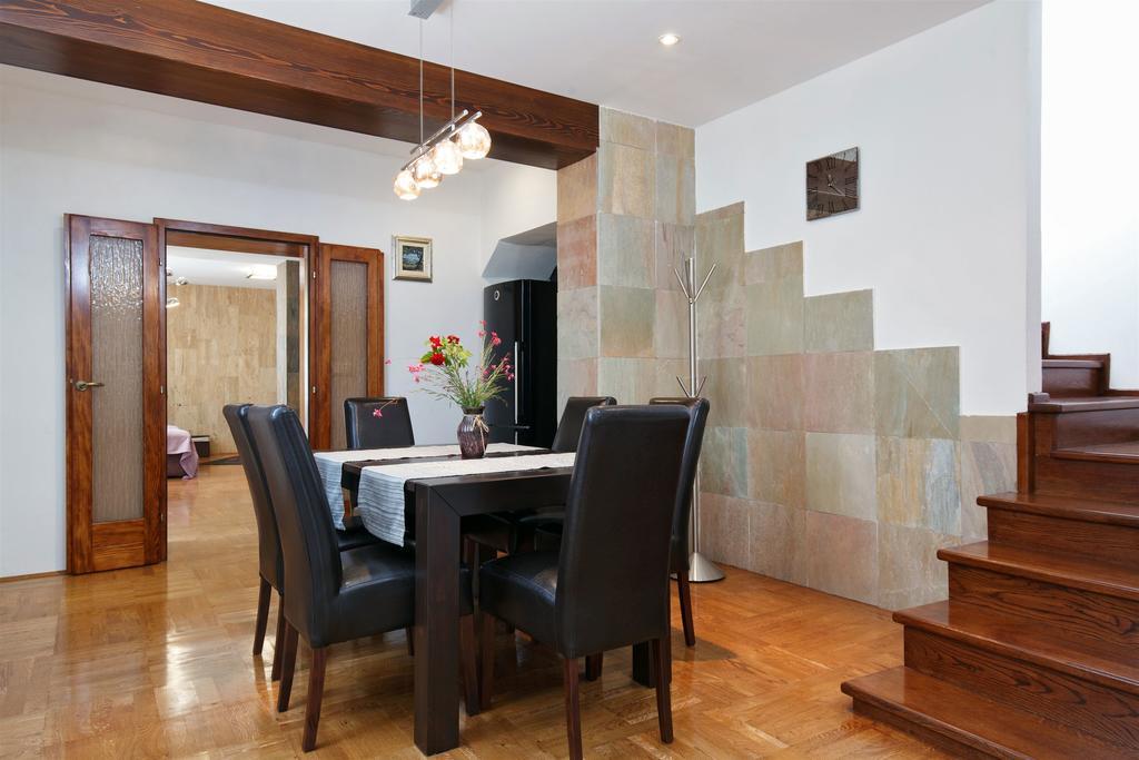 Villa Luna Sutomiscica ภายนอก รูปภาพ