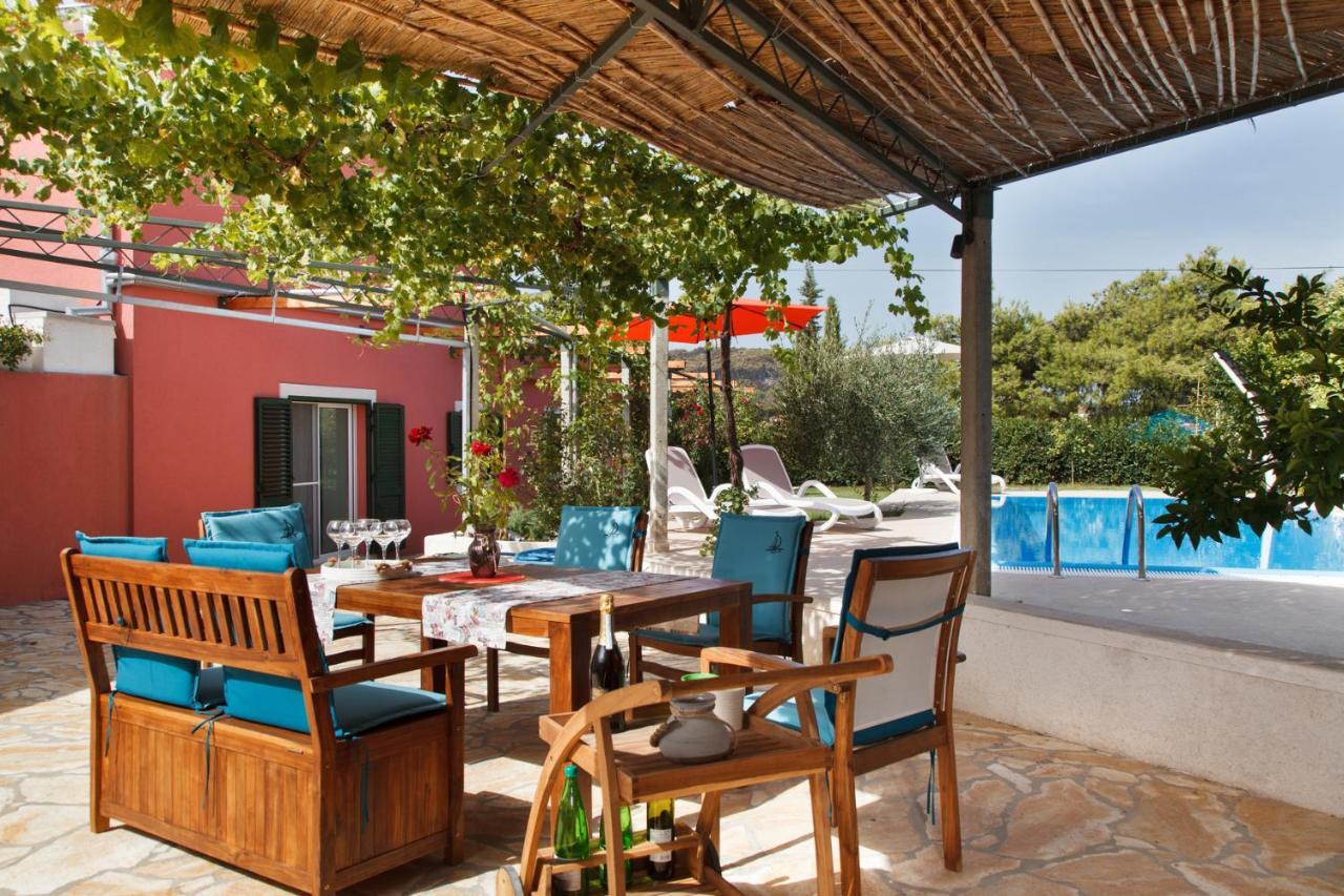 Villa Luna Sutomiscica ภายนอก รูปภาพ